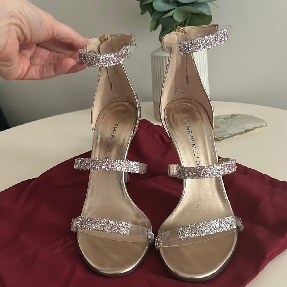 Tamara Mellon ‘Frontline’ in Blush size 38. Never worn.